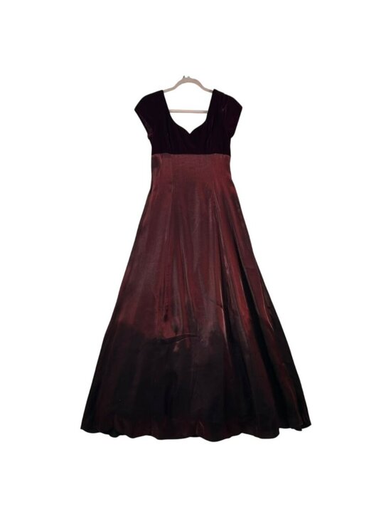 Michaelangelo Dresses & Skirts - VTG Michaelangelo Dress Women's Size XS Burgundy Maxi Velvet With Bow Detail